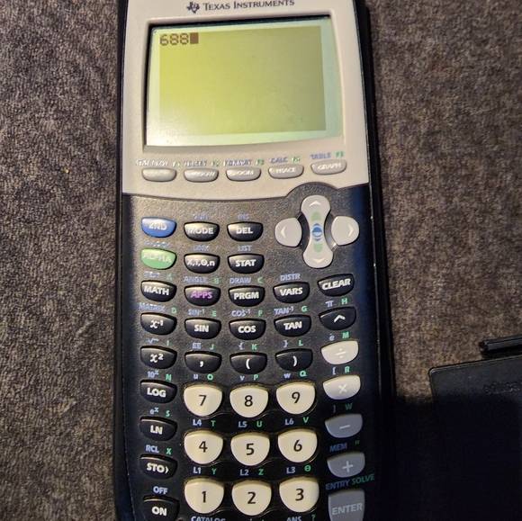 SOLD TI-84 Plus (Texas Instrument) - Picture 2 of 3